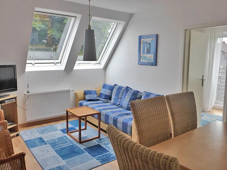 Wohn- und Essbereich der Wohnung im ersten Stock